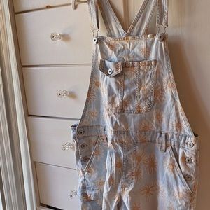 Daisy Print Short Overalls